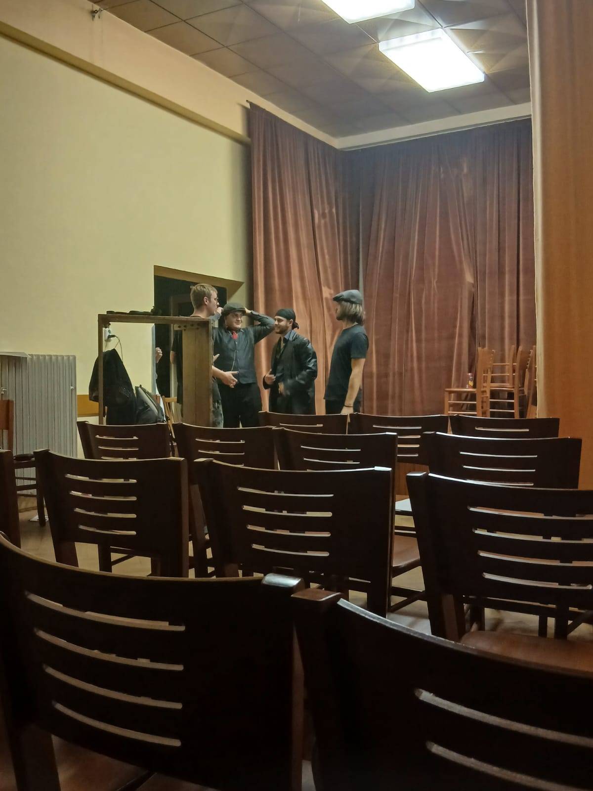 Budka na Fox street – signal_2025_09_29_234243_002_7ism46vvn3.jpeg