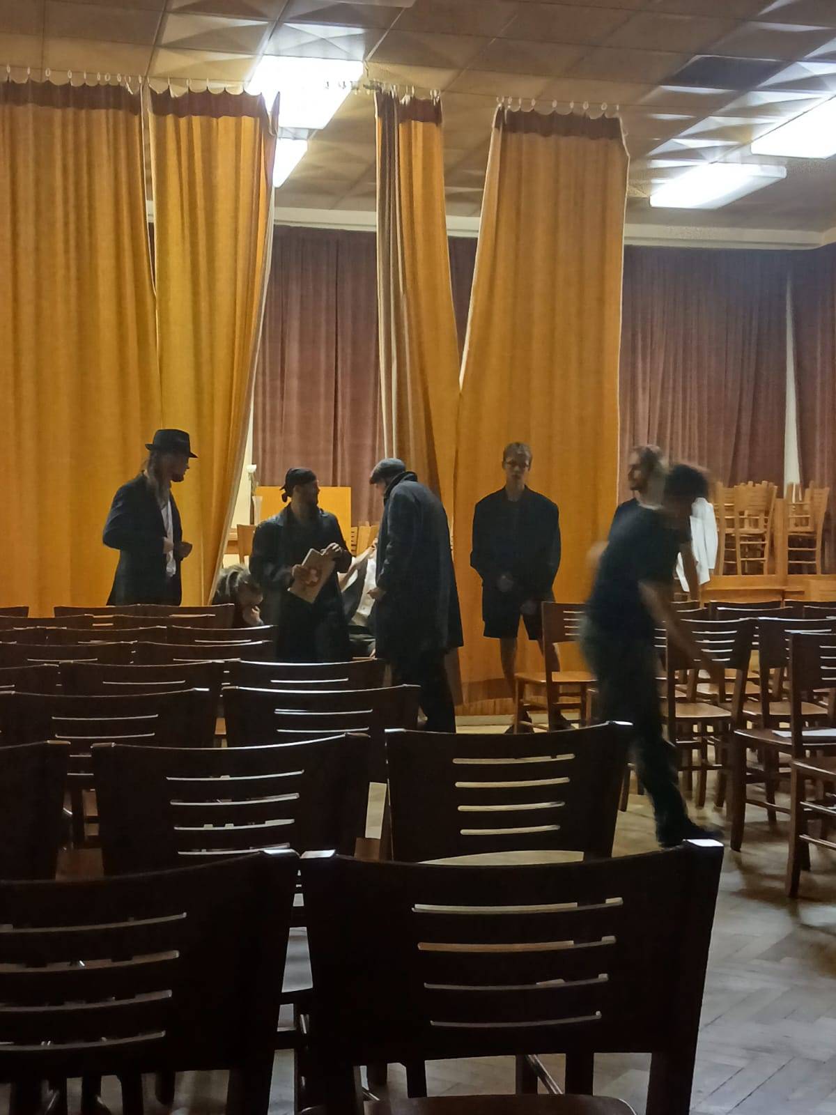 Budka na Fox street – signal_2025_09_29_234243_003_sq1xu1379j.jpeg