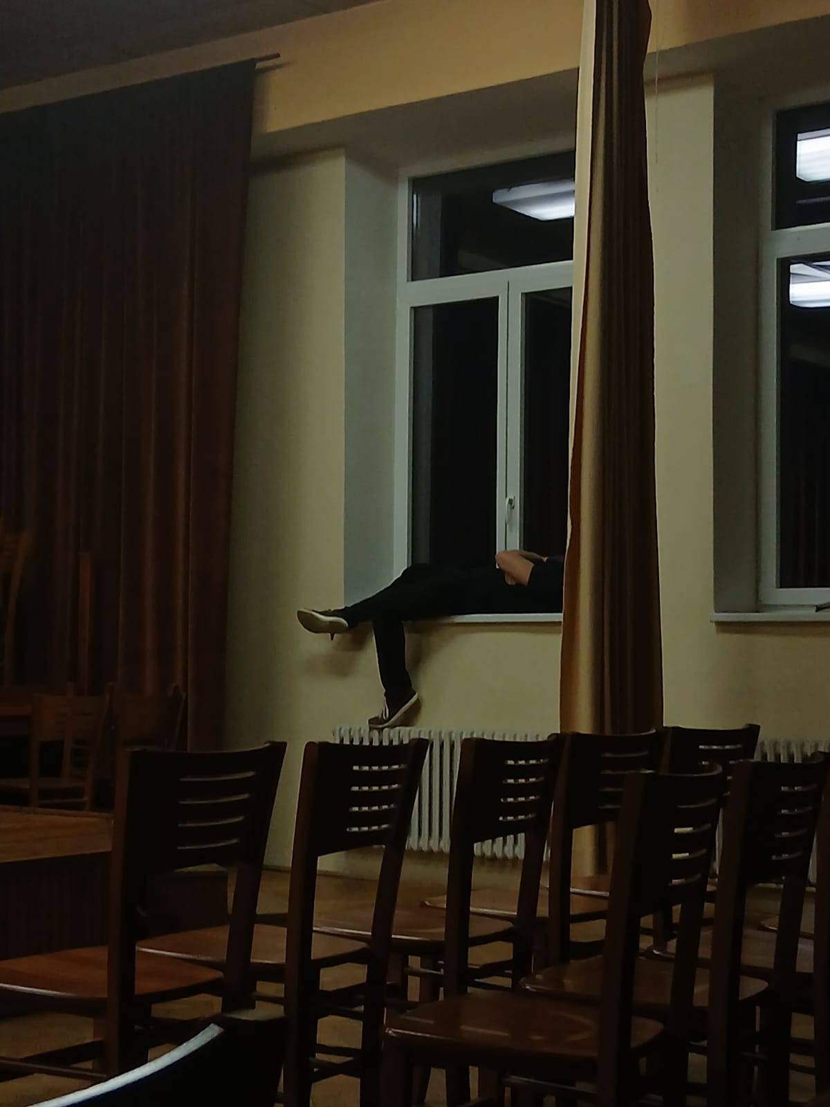 Budka na Fox street – signal_2025_09_29_234243_008_m68y9d0g38.jpeg